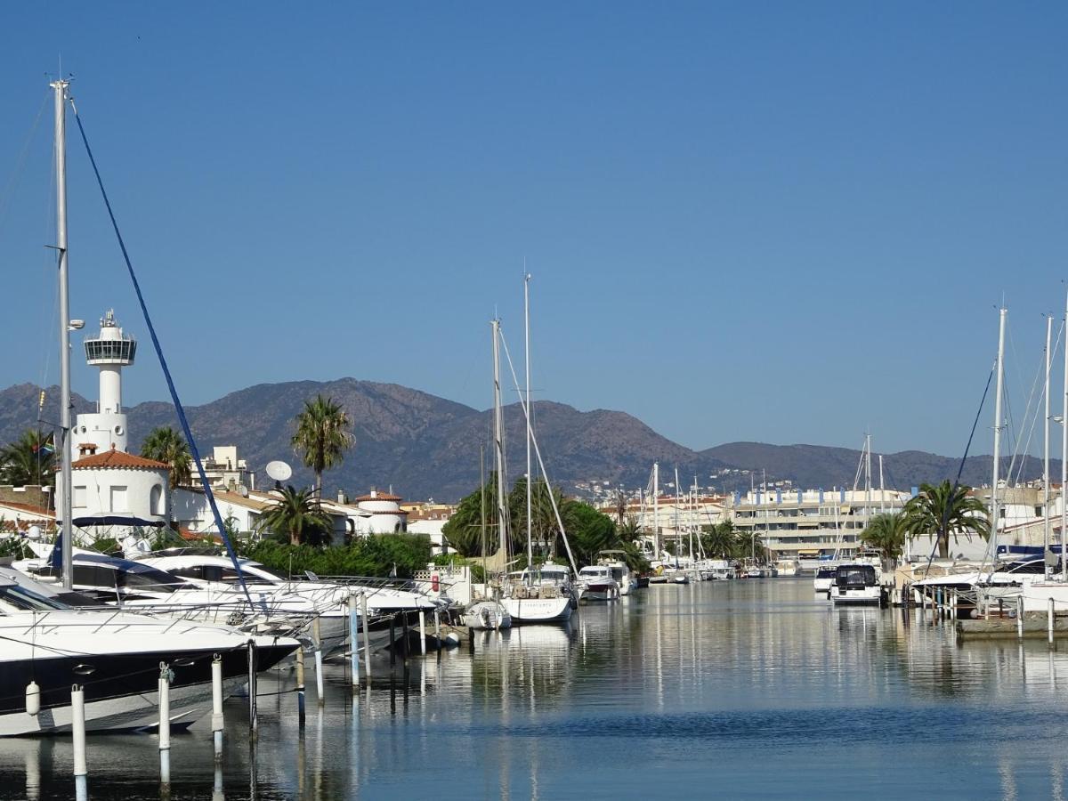 Empuriabrava Apartaments - Nº7 Eksteriør billede